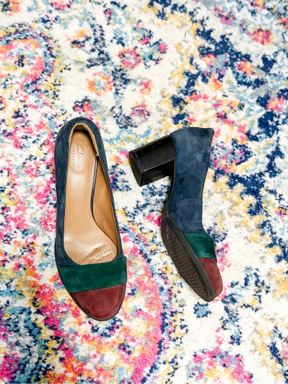 Clark’s Artisan Tarah Brae Colorblock Suede Pumps